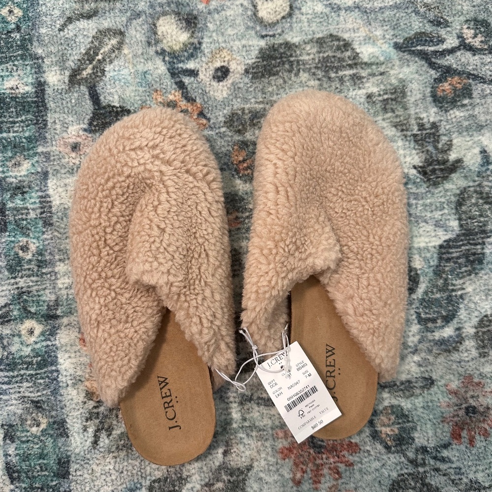 J.Crew Factory Women’s NWT Sherpa Clog Slippers